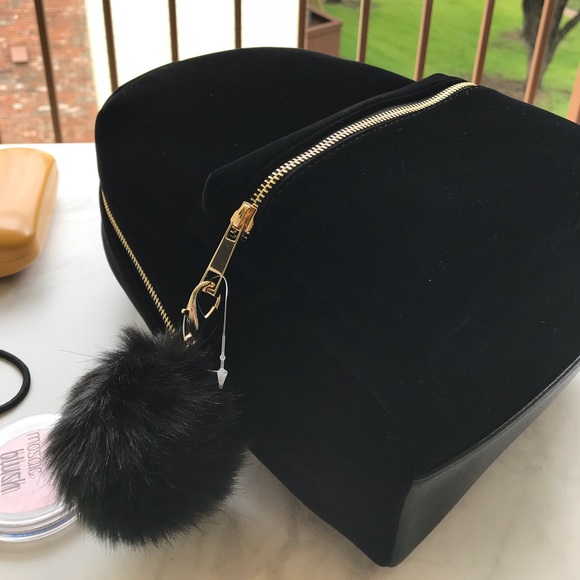 ๐ SALE Black Faux Velvet Backpack NWT - Picture 4 of 5